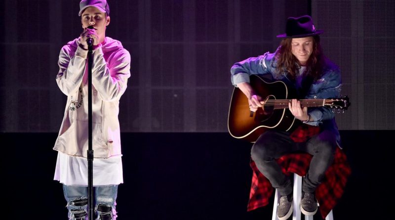 Justin Bieber, acoustic balladeer. Photo by Kevin Winter/Getty Images